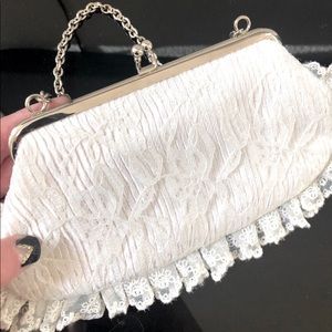 VTG White Lace Kisslock Cocktail Bridal Purse Bag